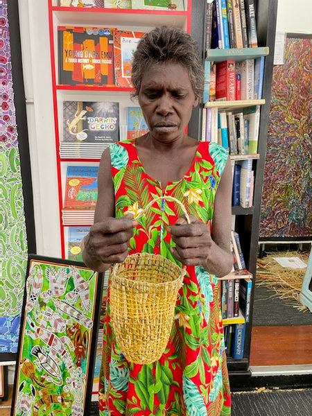 #123 Dilly Bag (Pandanus) - LINDA GANYILA - Aboriginal Art: 10x10x33cm